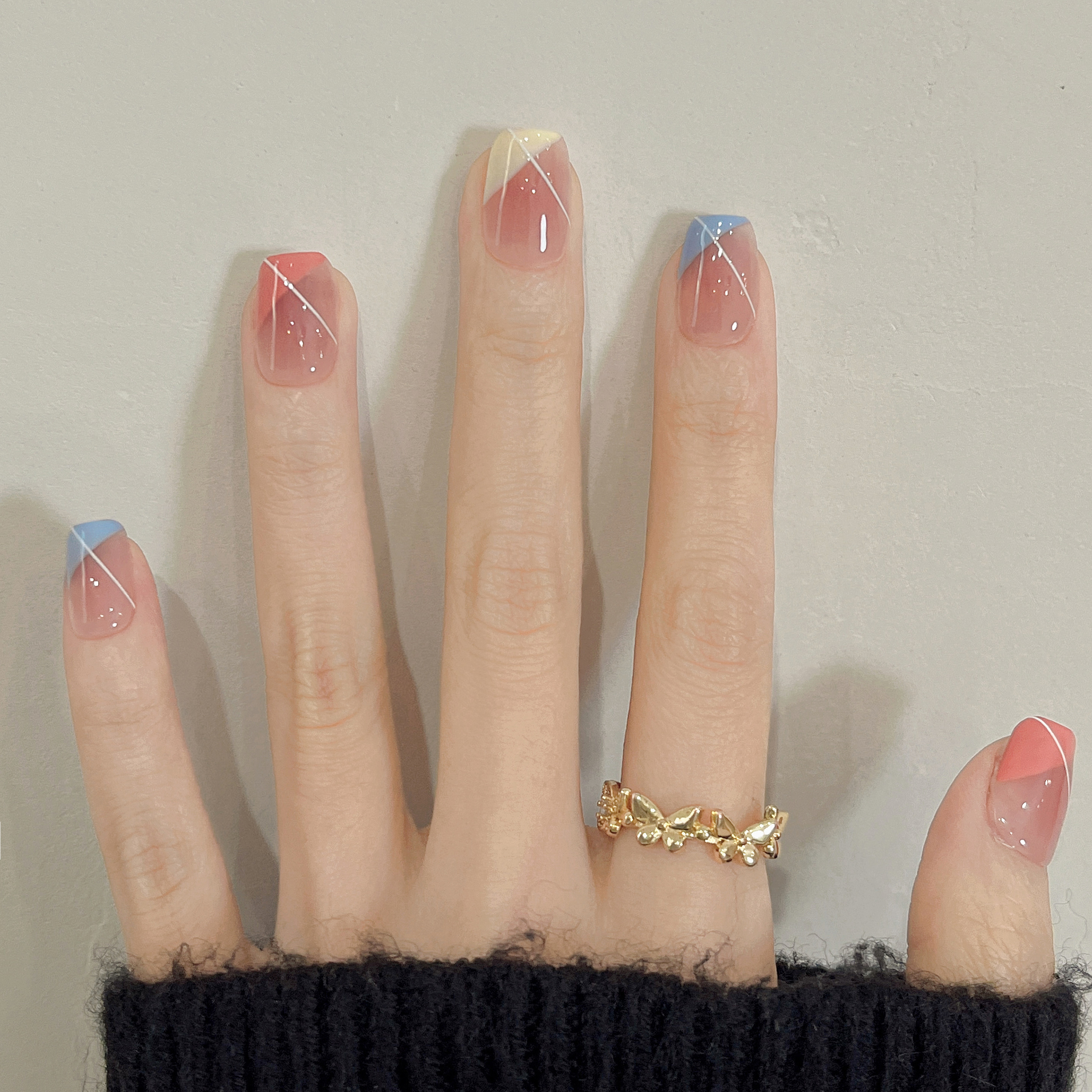 百岁纳衣 手工穿戴甲彩色法式手绘短方气质温柔显白美甲贴片