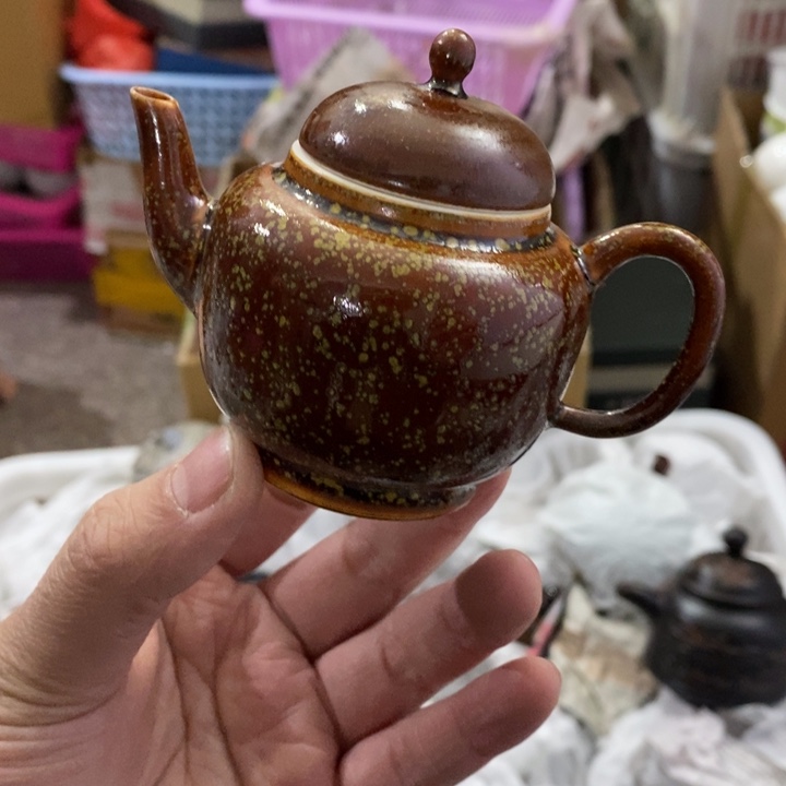 陶瓷艺术品及陶瓷壶