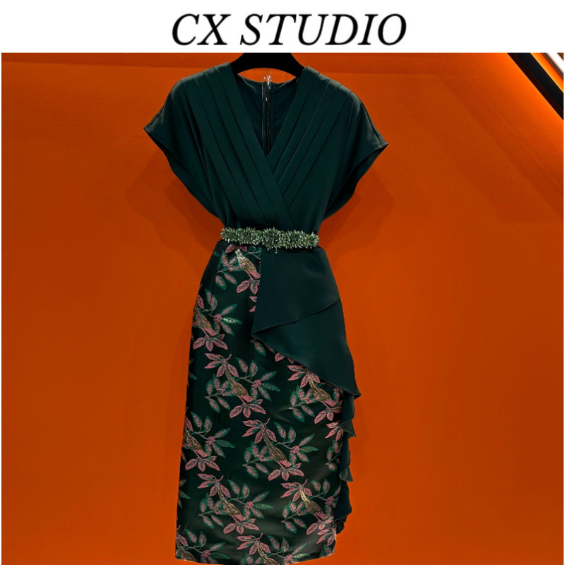 编码51 经典收腰轻奢时尚春夏季连衣裙 TG525