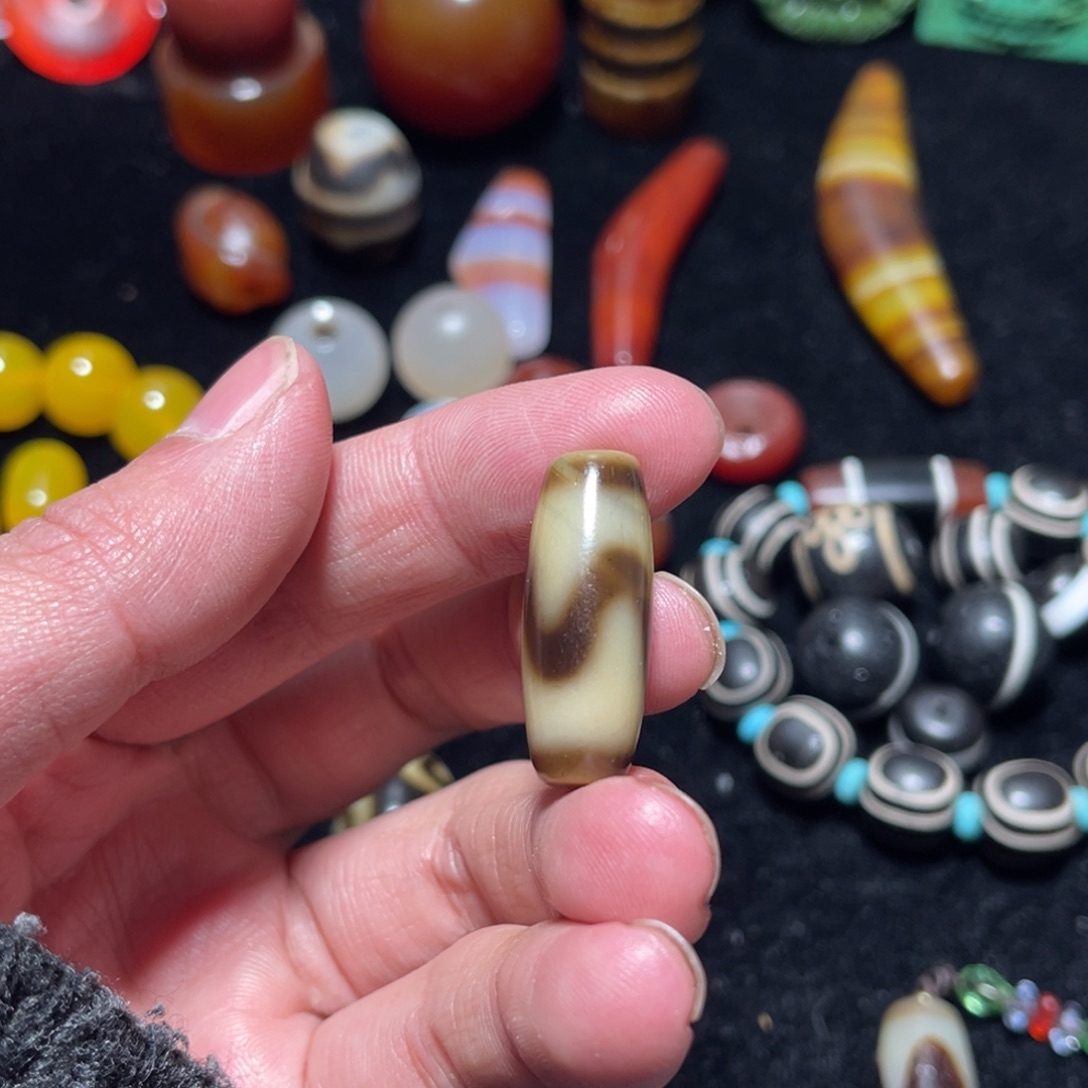 T***s玛瑙/玉髓未镶嵌玛瑙单珠子