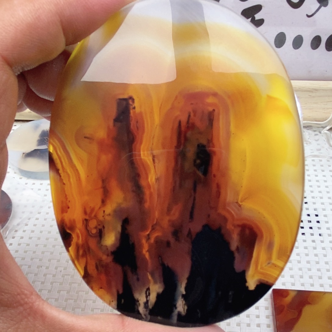 玛瑙/玉髓颈饰未镶嵌玉**缘