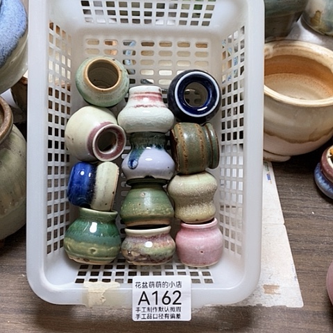 紫砂花盆162微瑕品口径2到3左右