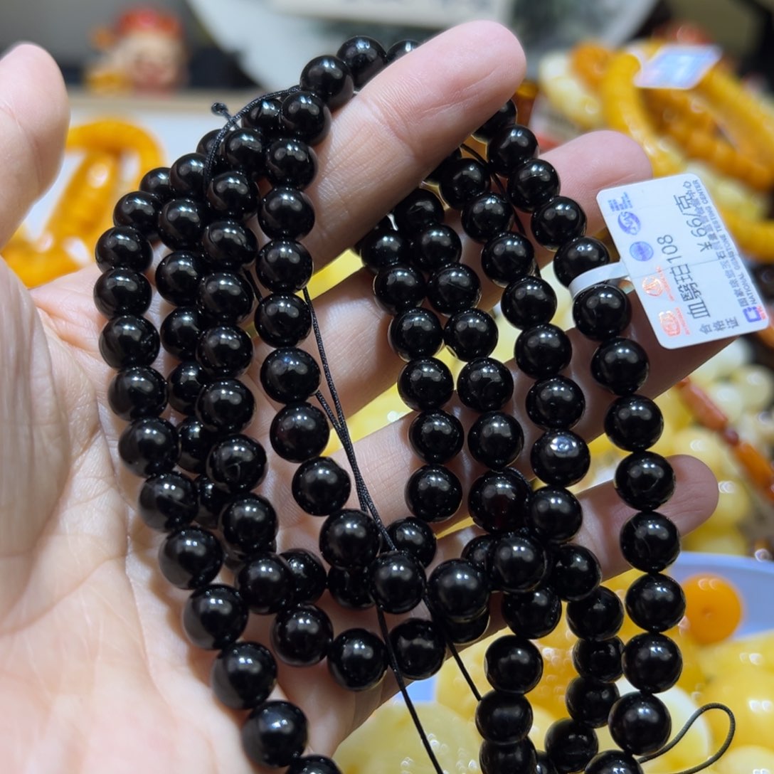 琥珀珠宝奇石未镶嵌