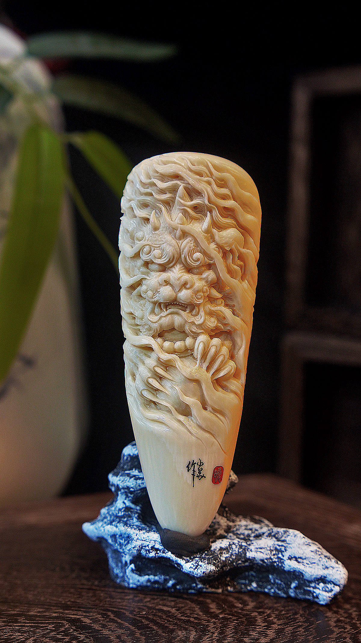 天然猛犸牙/手工雕刻作品/唐狮尖子/特色白冰料/文玩收藏