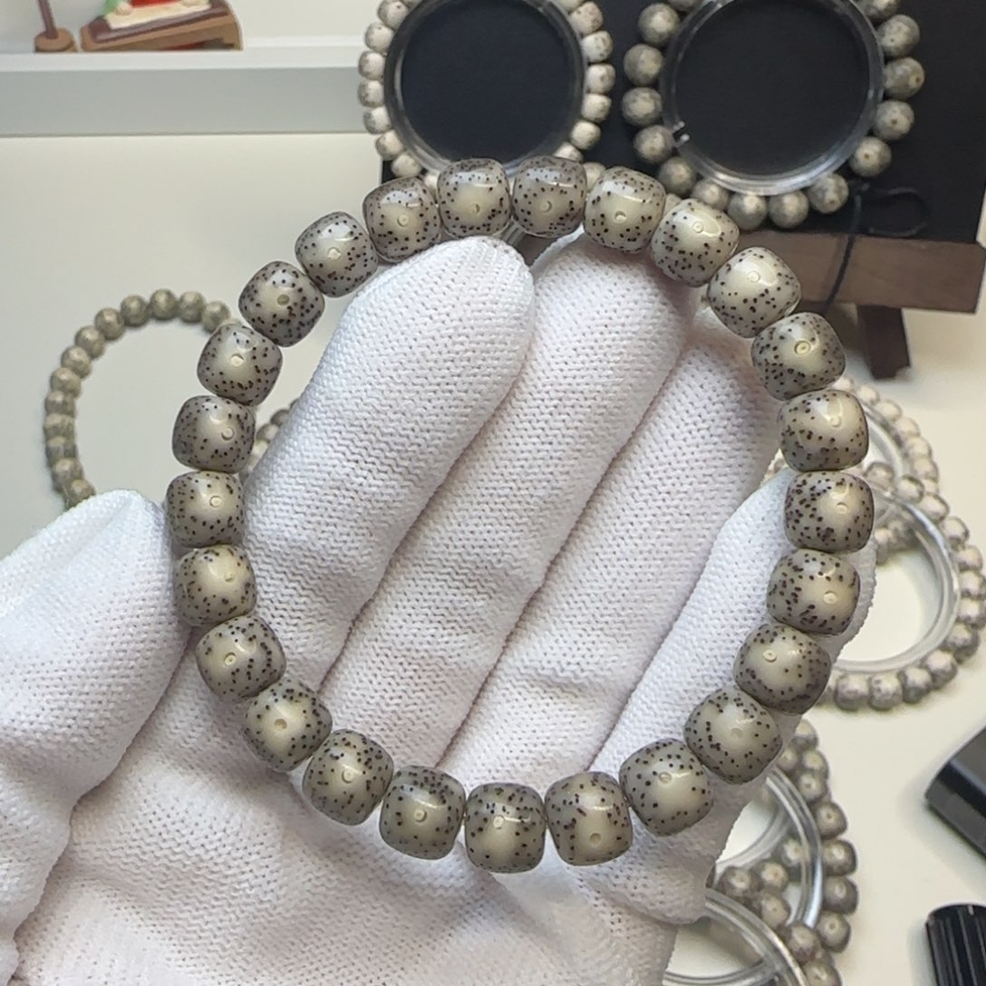 星月菩提手串石玉糯冰小细星无烟花9×8