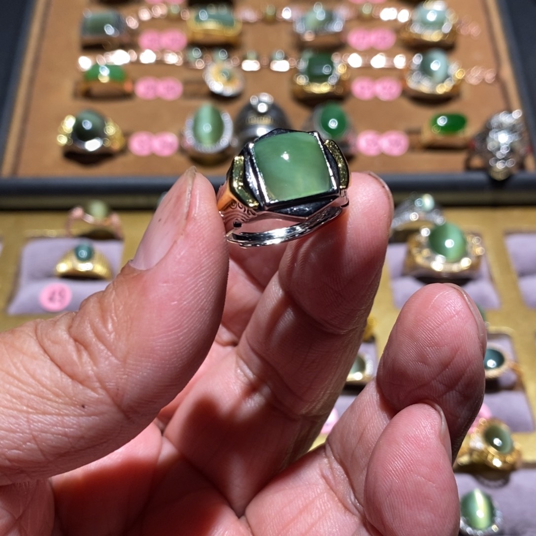 和田玉（碧玉）戒指未镶嵌