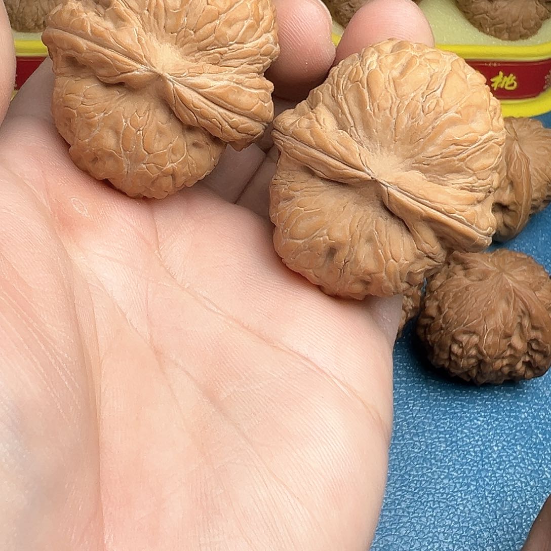 文玩核桃把件45元宝