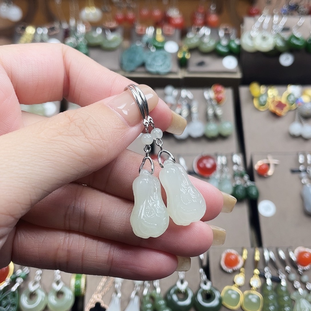 和田玉银S925镶嵌耳饰白菜