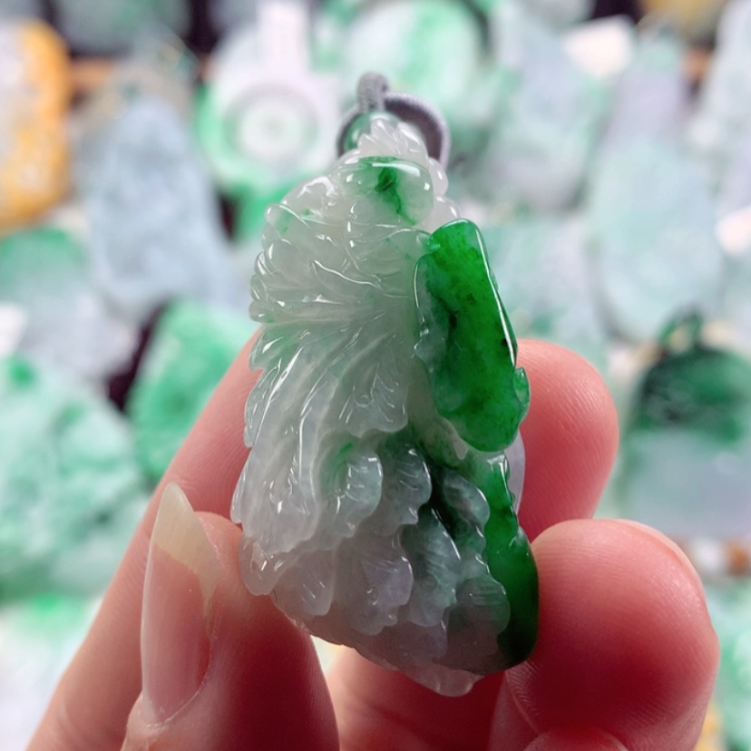 【闪购商品】翡翠吊坠(不含链)未镶嵌