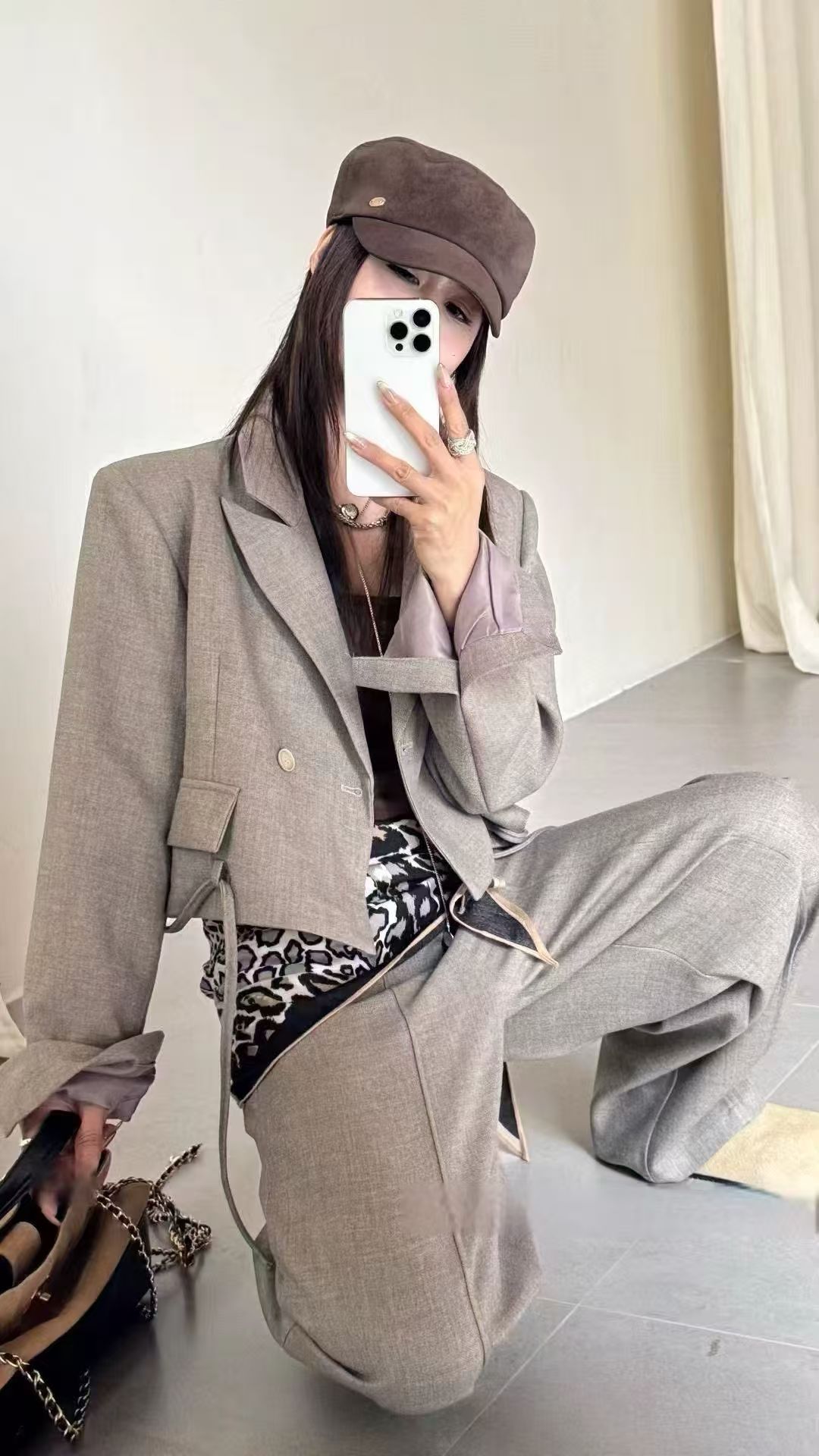  【有李说不清专属】秋冬时尚翻领西装上衣+设计感丝巾高腰阔腿套装