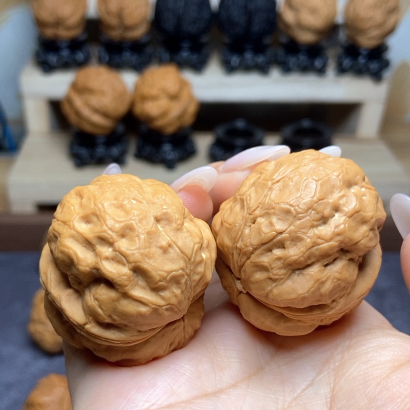 【闪购商品】桃核吊坠20…………39mm