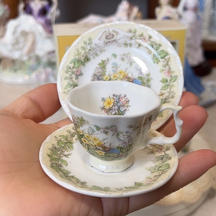 杯欧洲中古瓷器摆件