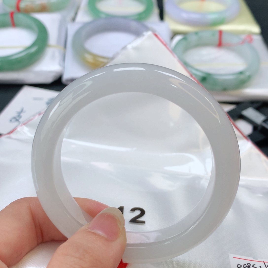 翡翠手镯未镶嵌翡翠手镯54