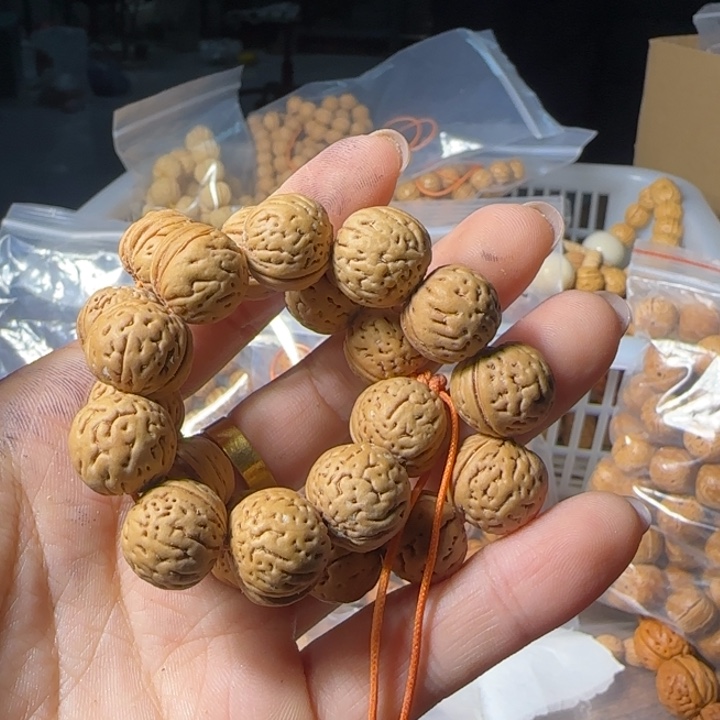 北***顿桃核吊坠盘锦福利