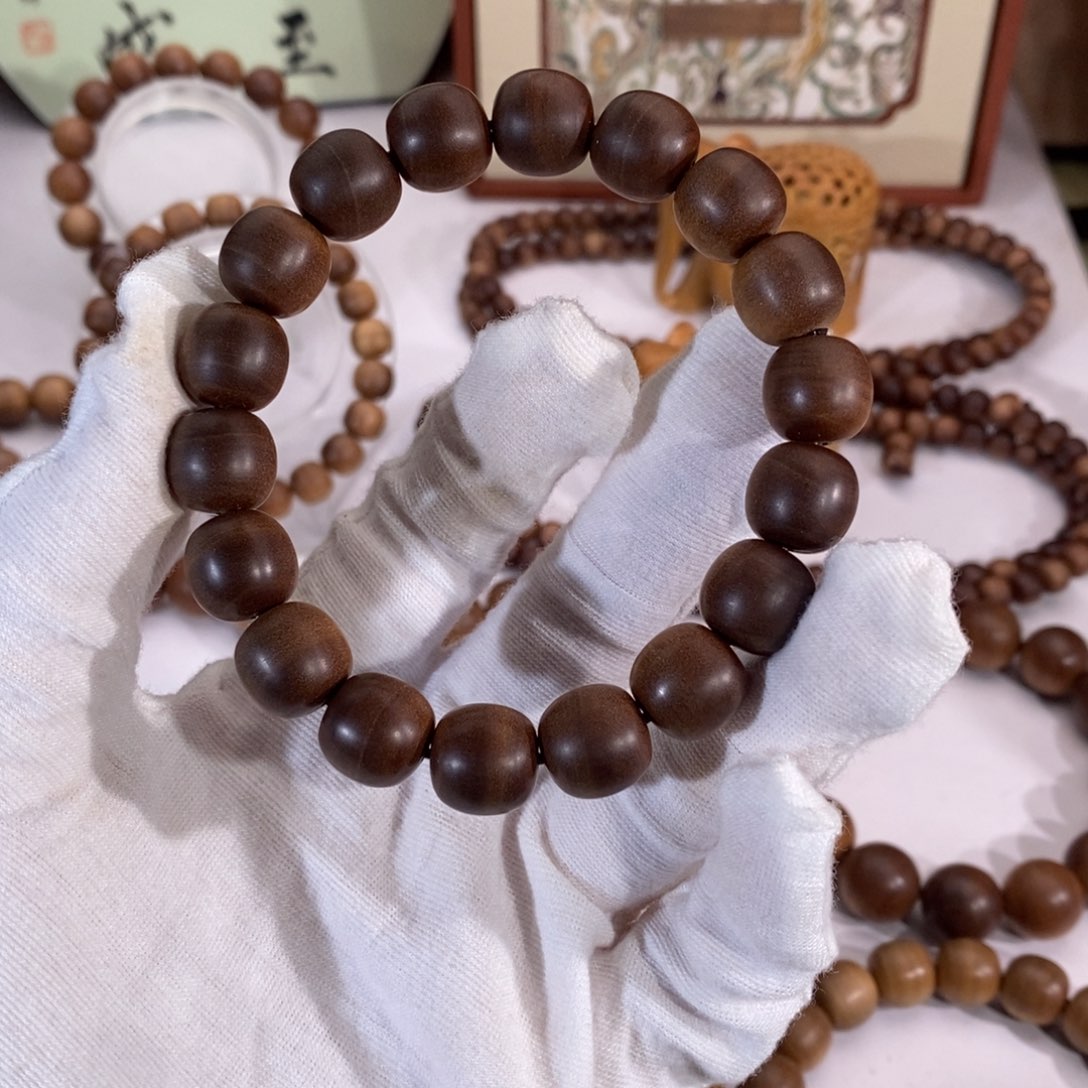 H***g檀香木手串/手链横纹黑肉11.5*12树心毕业