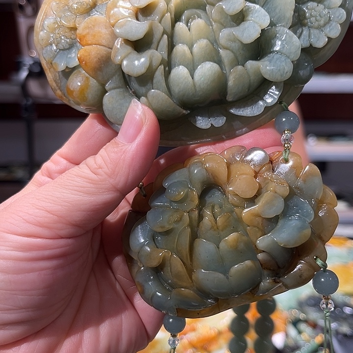 岫玉未镶嵌毛衣链那****圆