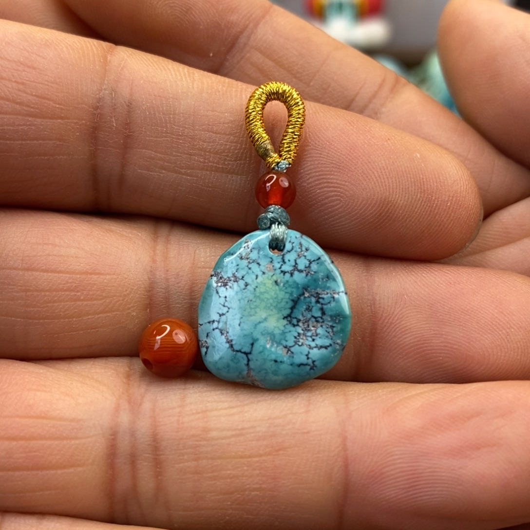 南红玛瑙未镶嵌珠宝奇石