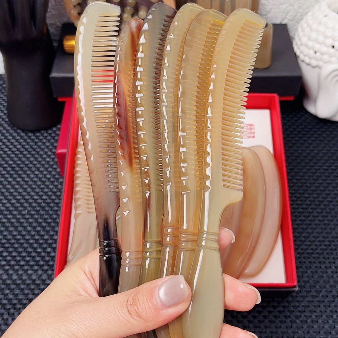 手工制作牛角梳子