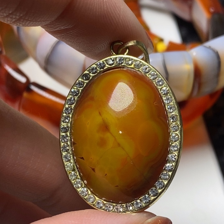 玛瑙/玉髓颈饰未镶嵌