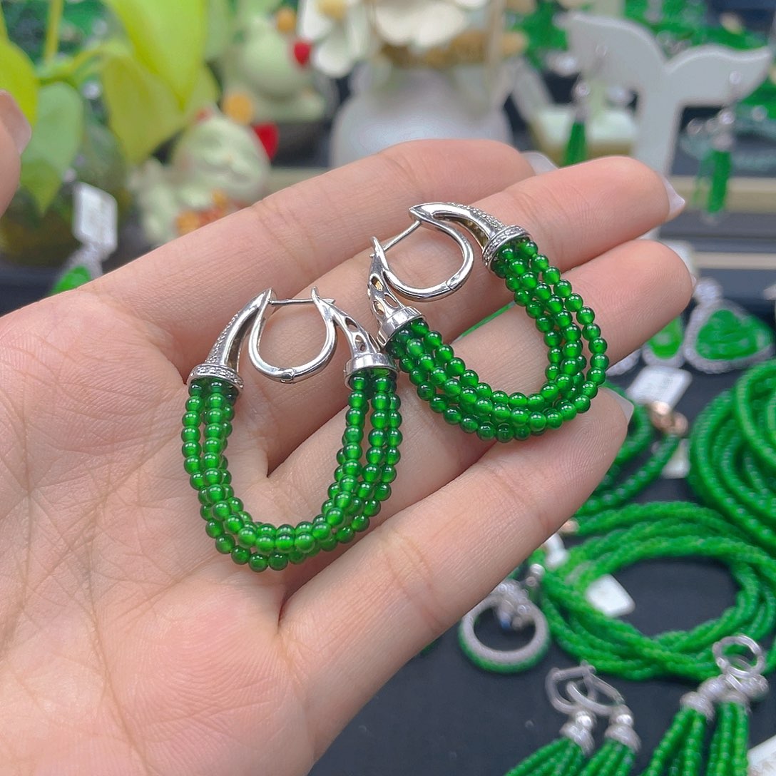 翡翠耳饰银S925镶嵌石*人天然A货翡翠