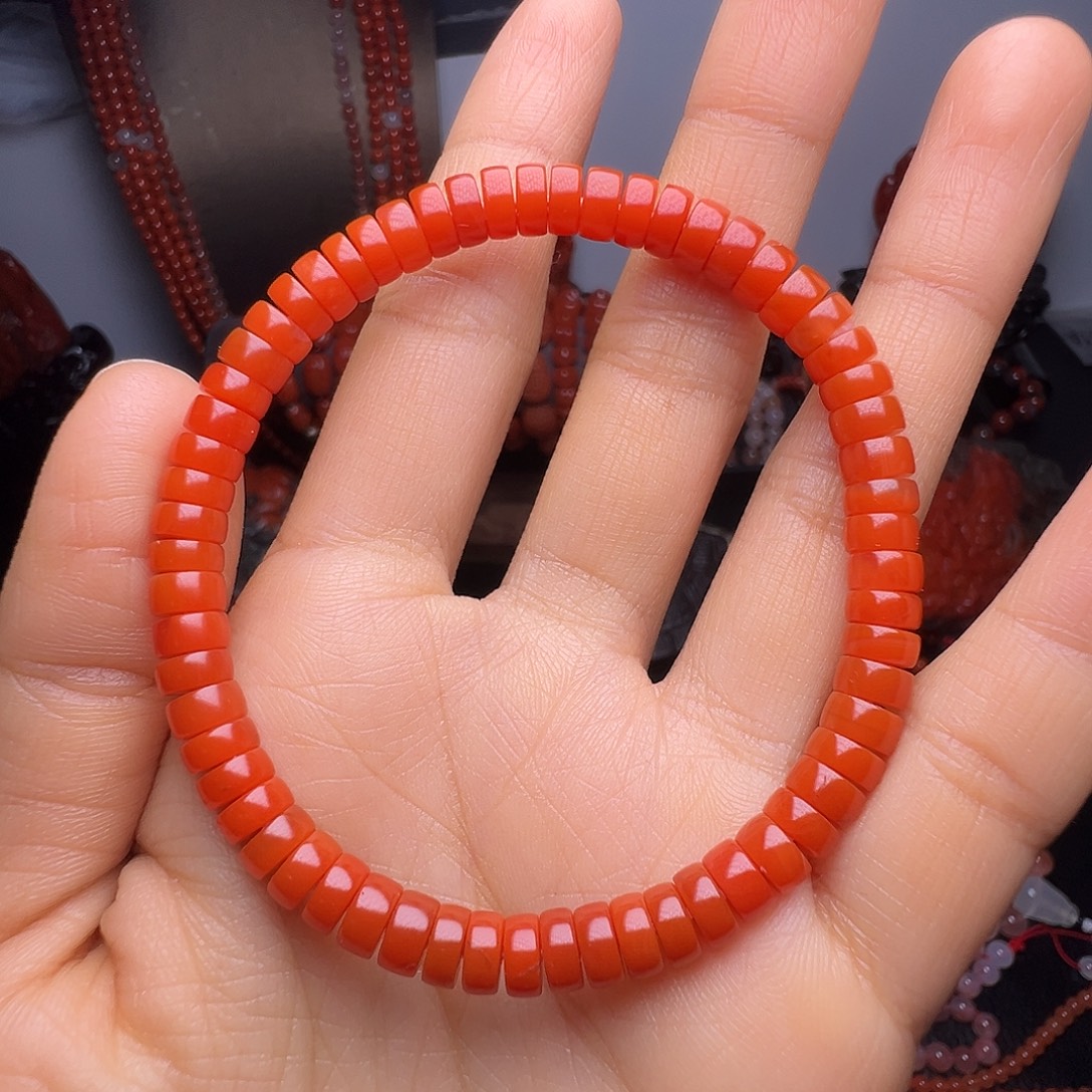 一***猫南红玛瑙未镶嵌手链