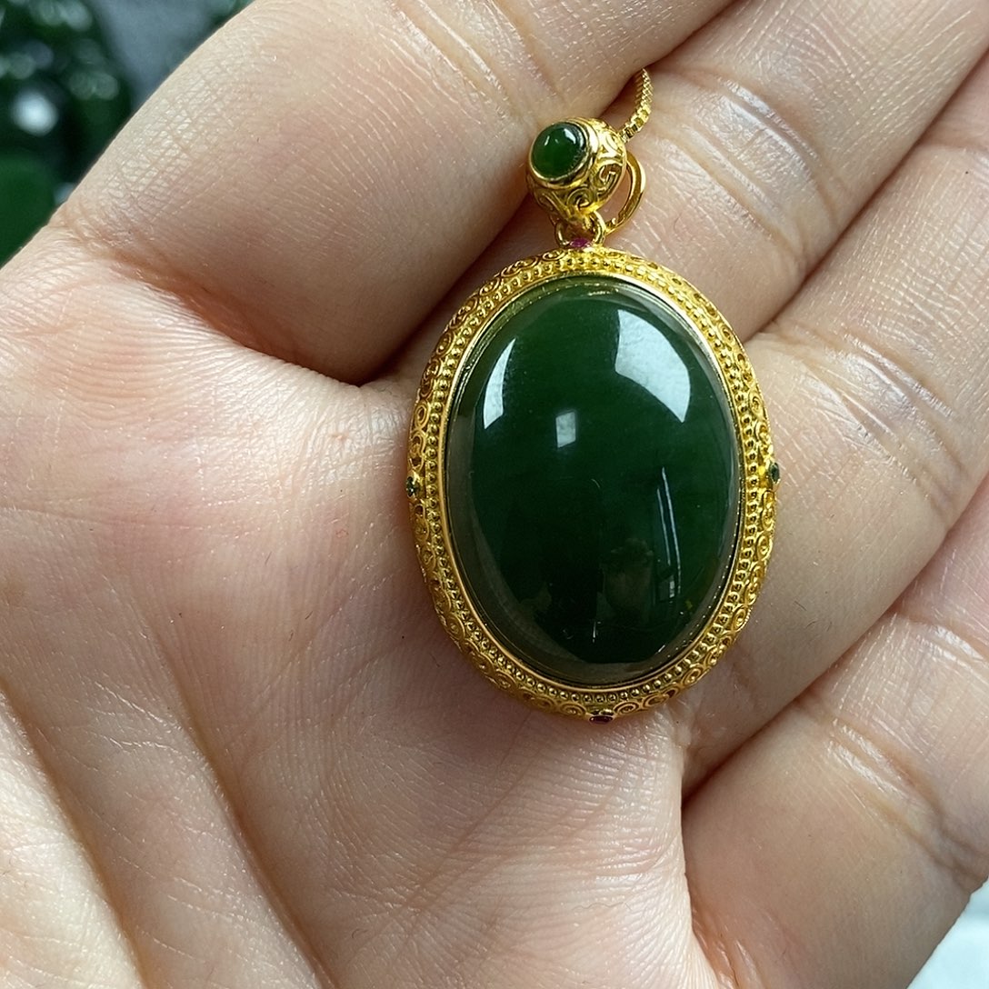 和田玉（碧玉）未镶嵌颈饰