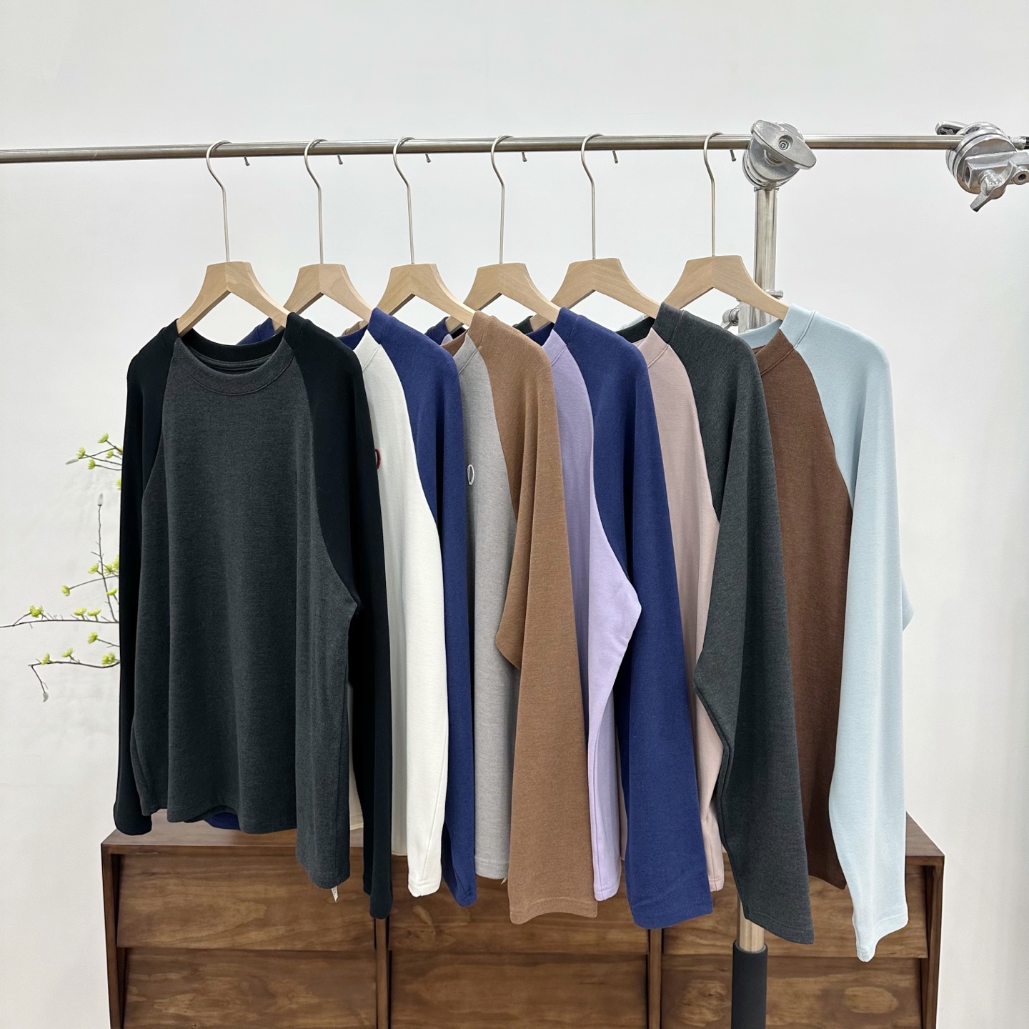 【若若美】X-1566女士撞色O字母打底衫秋冬华绒拼接圆领长袖T恤上衣