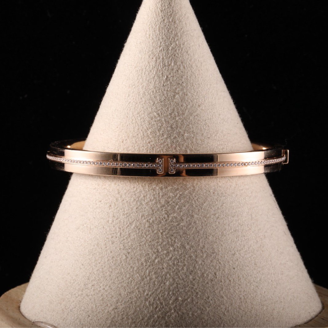 95新 Tiffany & Co./蒂芙尼 小花6枫 T线圈 半钻 手镯 M码