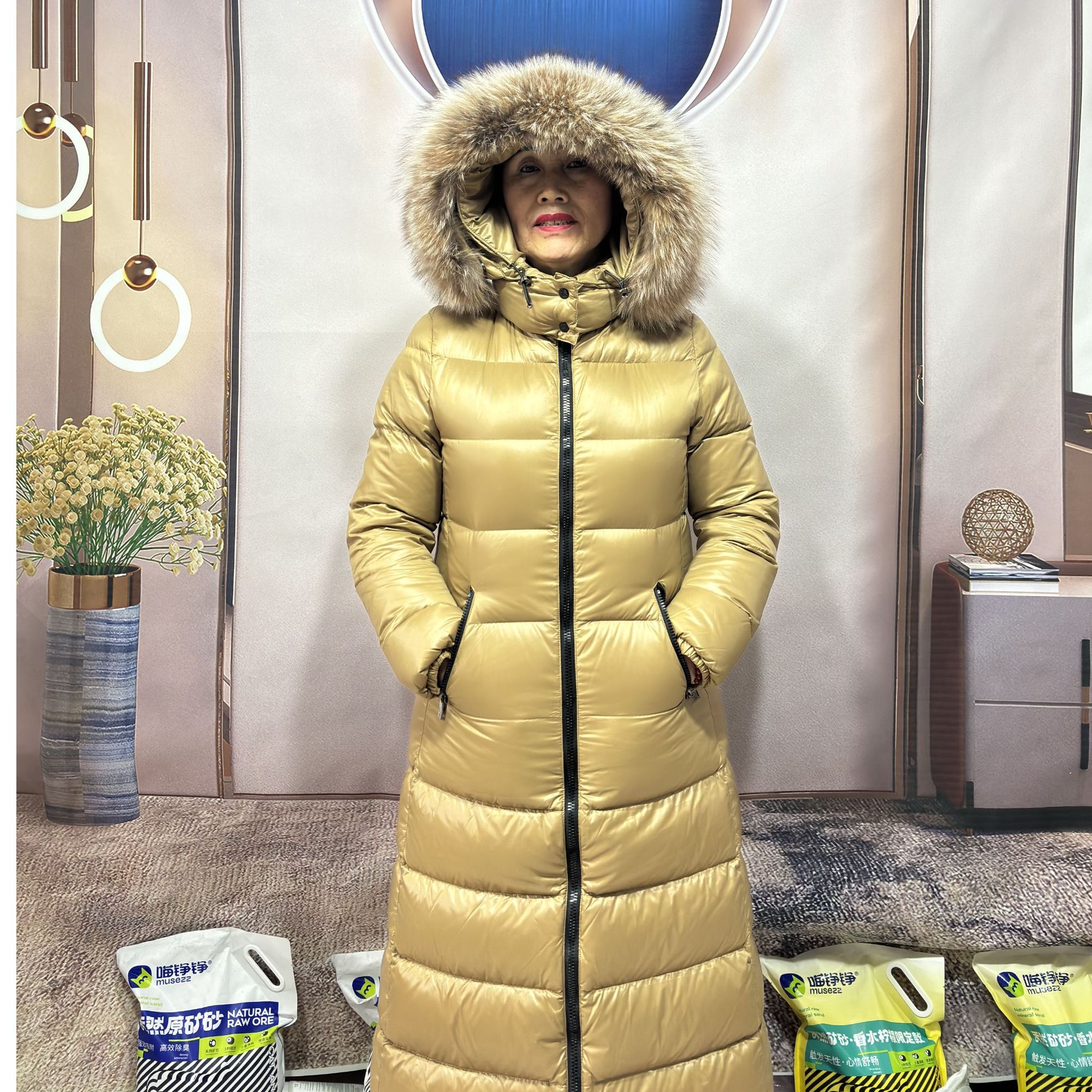 9038长款毛领羽绒服