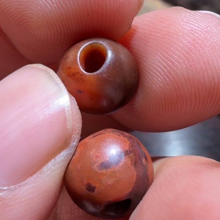 余***味和田玉（糖玉）未镶嵌颈饰