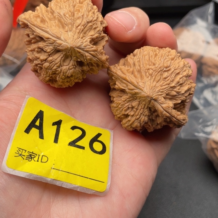 文玩核桃吊坠核桃