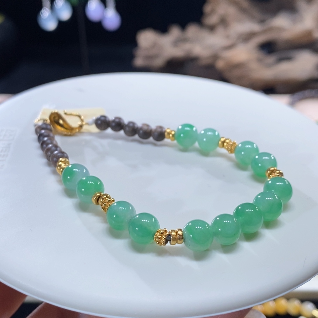 翡翠未镶嵌颈饰翡翠18k金冰甜绿小珠手串