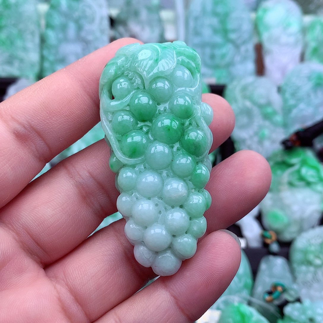 翡翠吊坠(不含链)未镶嵌