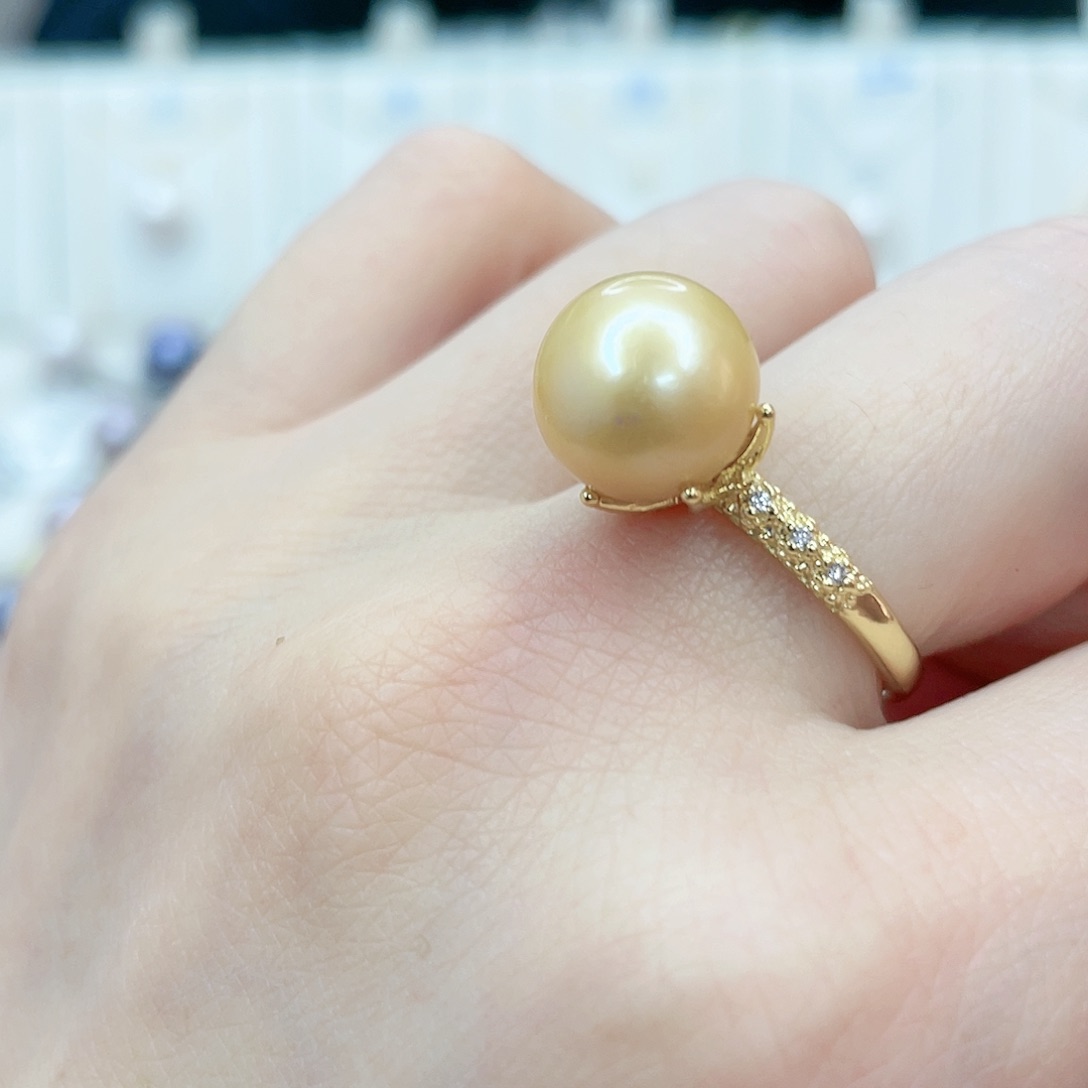 淡水珍珠吊坠(赠链)未镶嵌