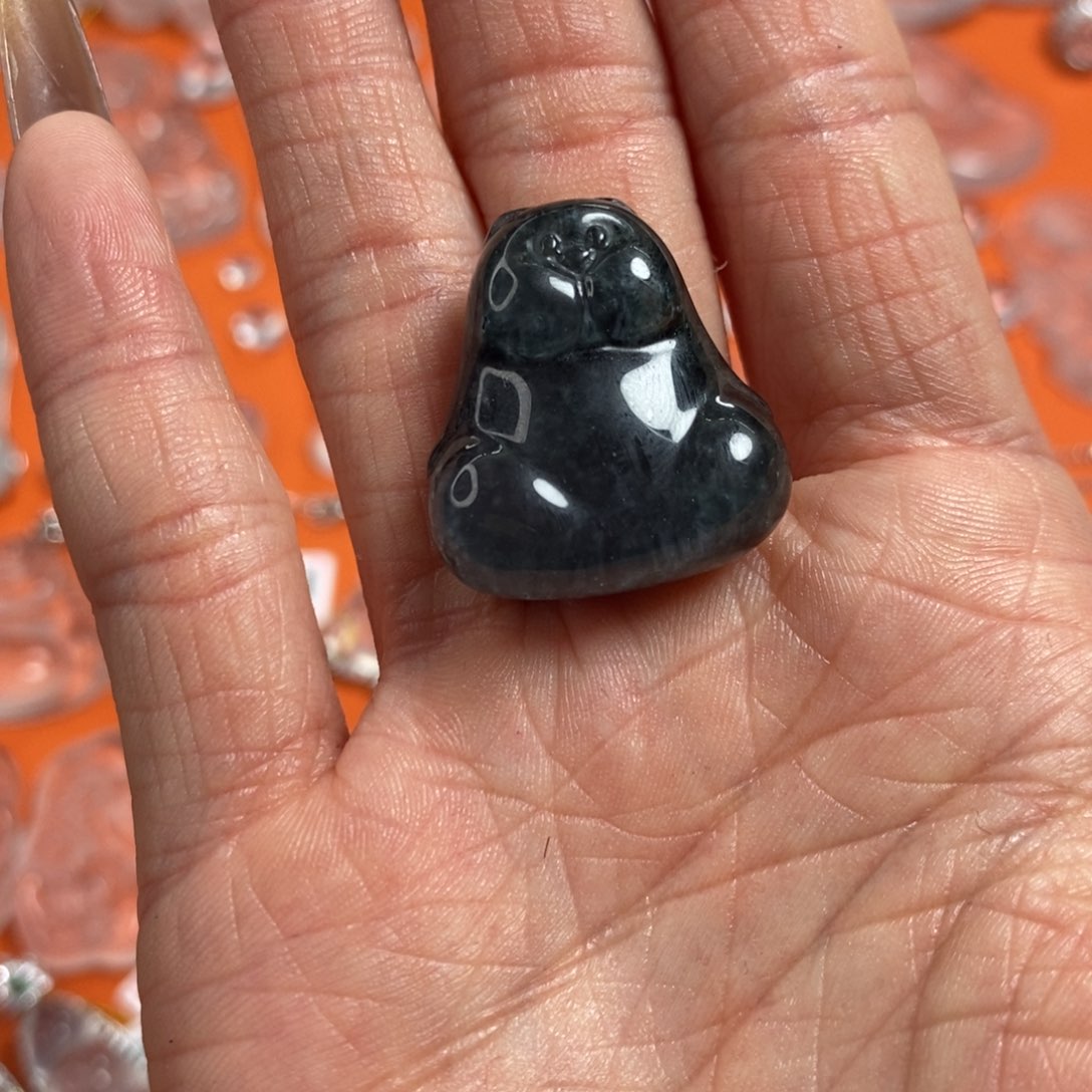 石英质玉颈饰未镶嵌