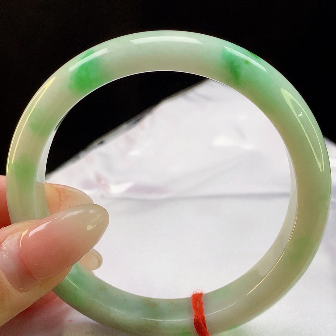 翡翠手镯未镶嵌天然翡翠1158