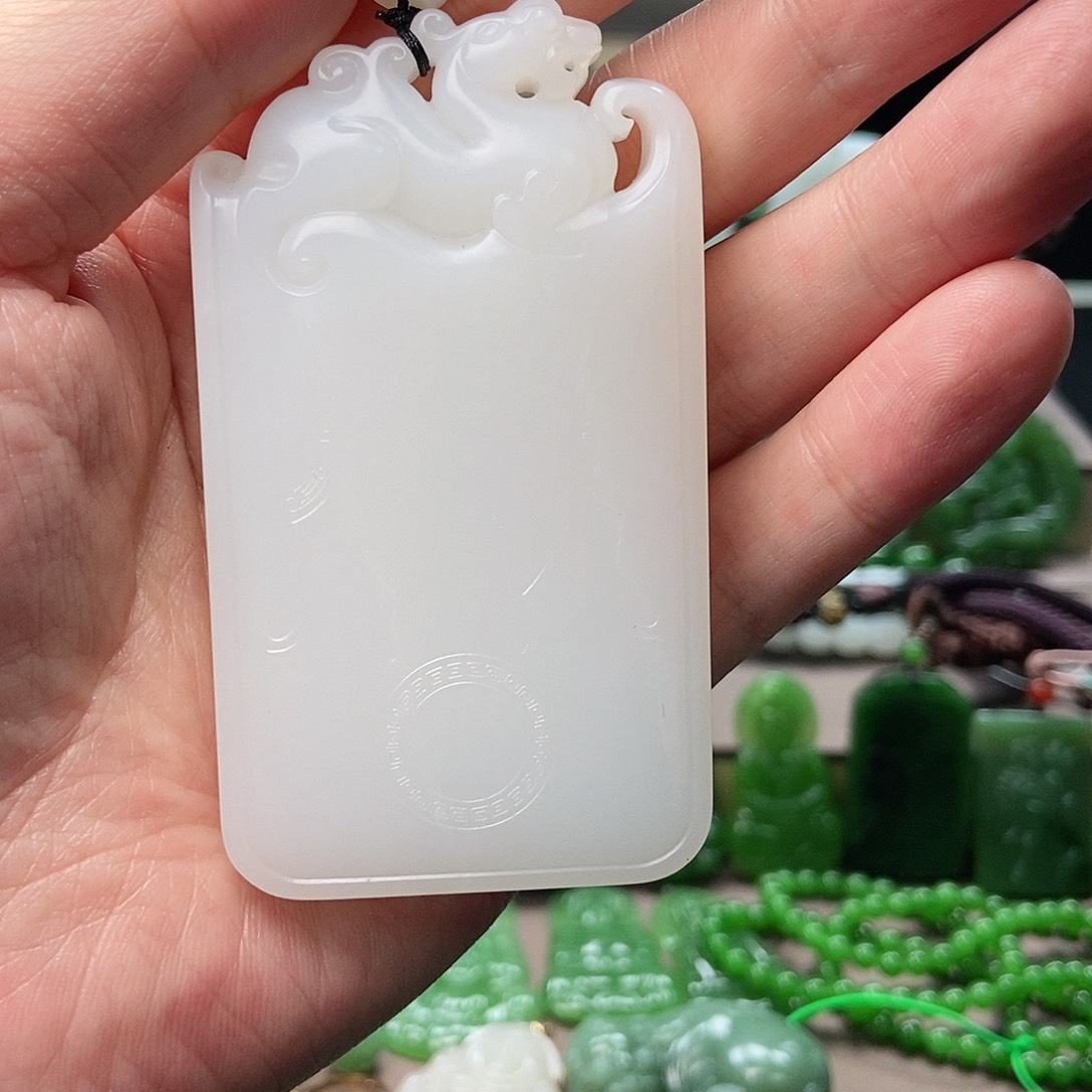 和田玉（白玉）颈饰未镶嵌i****7