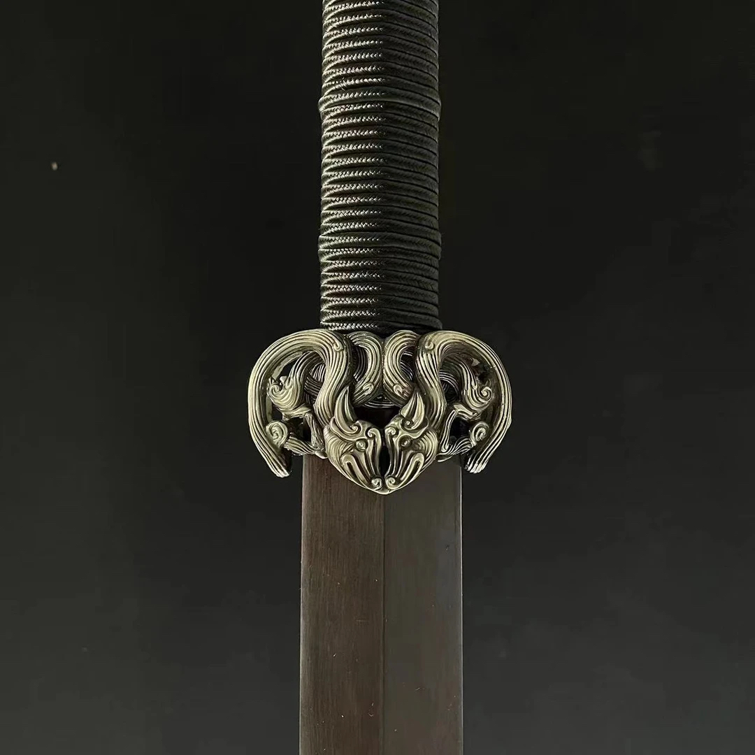 【櫑具剑】白铜装做旧黑檀木鞘镜面研磨羽毛纹八面汉剑 未开刃