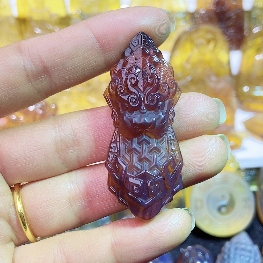 琥珀颈饰未镶嵌唐玄甲99