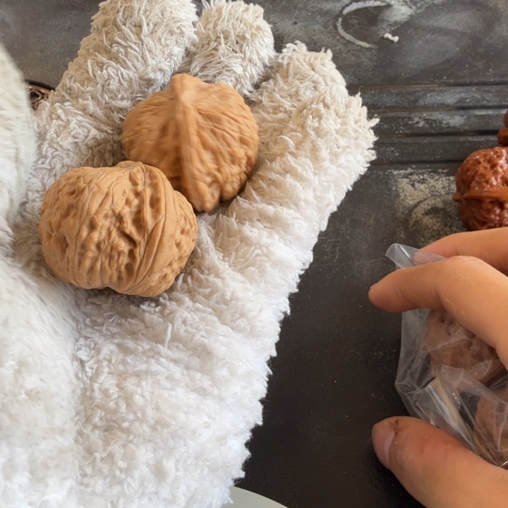 文玩核桃吊坠平底锅