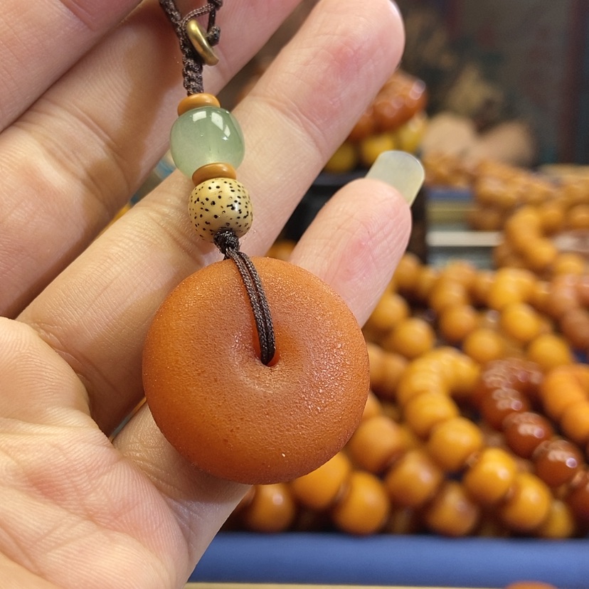 【闪购商品】蜜蜡未镶嵌珠宝奇石