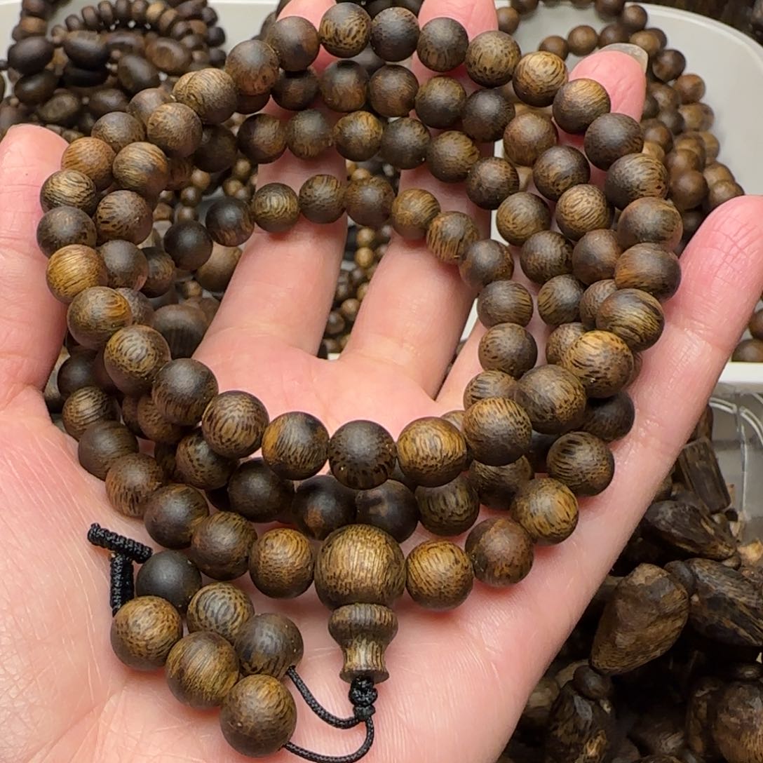 沉香手串边***花多圈乌身圆叶海南老料30克+08规格108