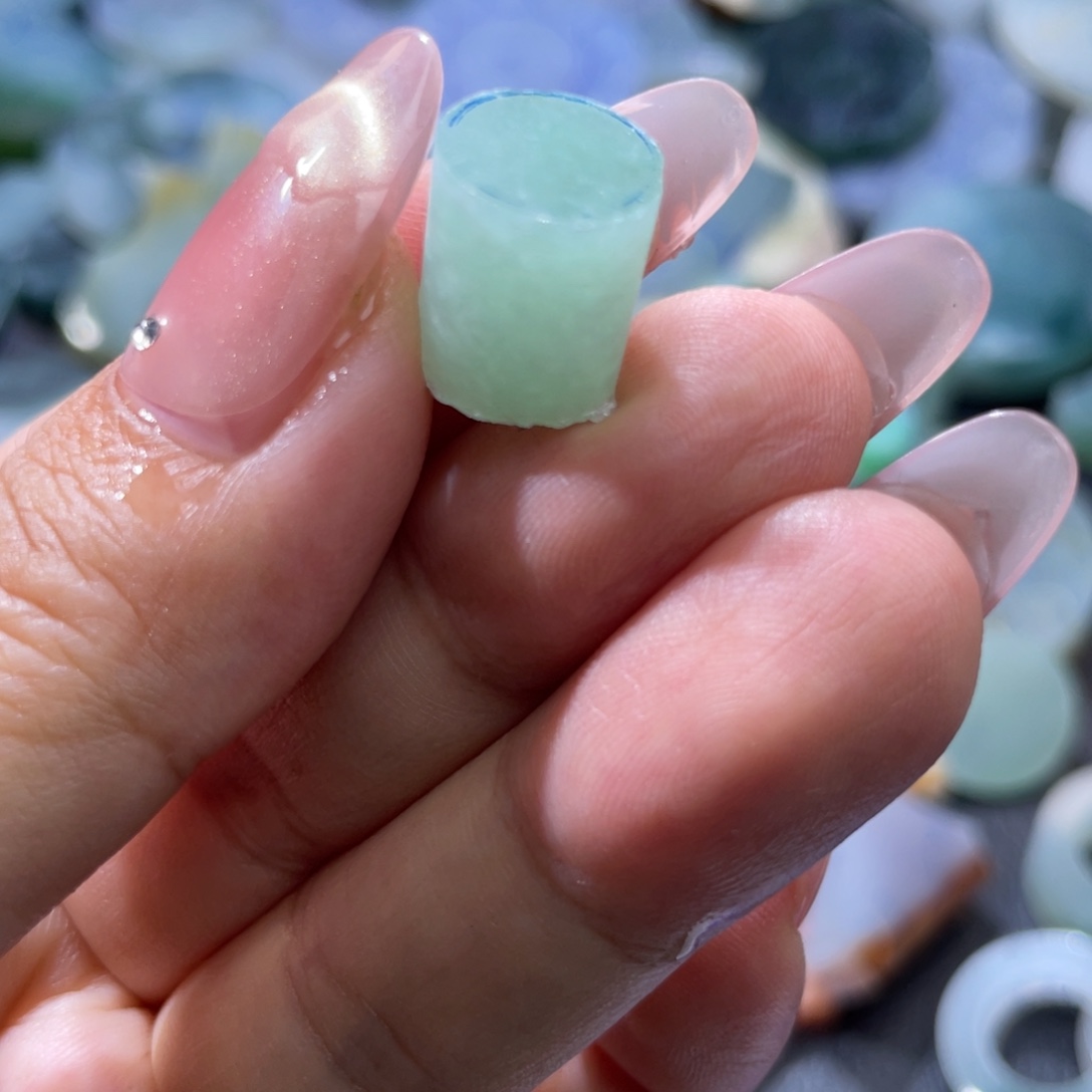 定制翡翠未镶嵌天然翡翠10➕冰果绿珠子