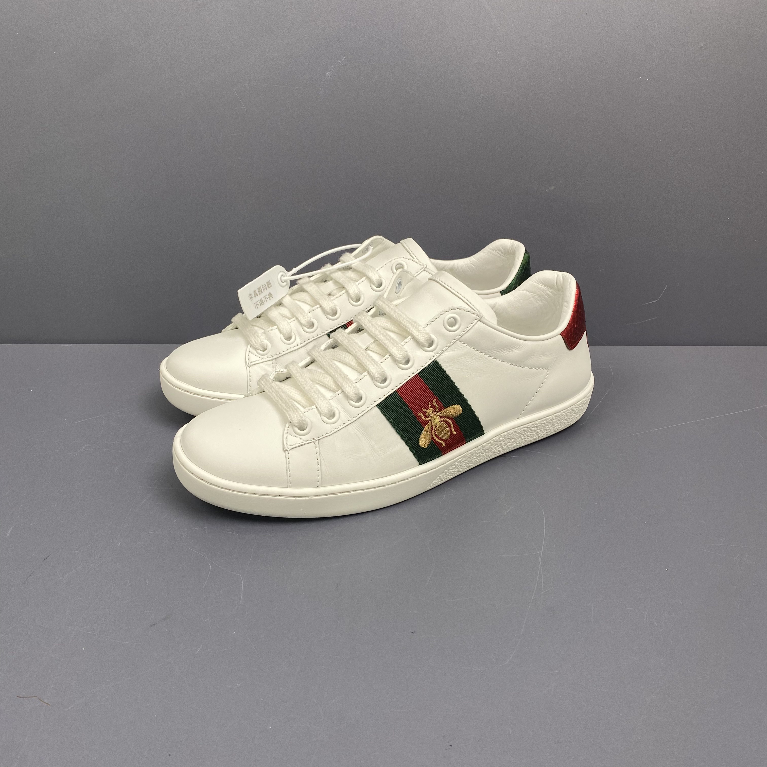 95新 GUCCI/古驰 36码 gucci 小蜜蜂 休闲鞋 成色很新 穿几次240
