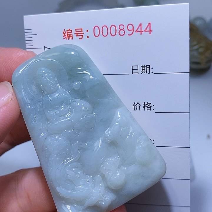 翡翠颈饰未镶嵌一