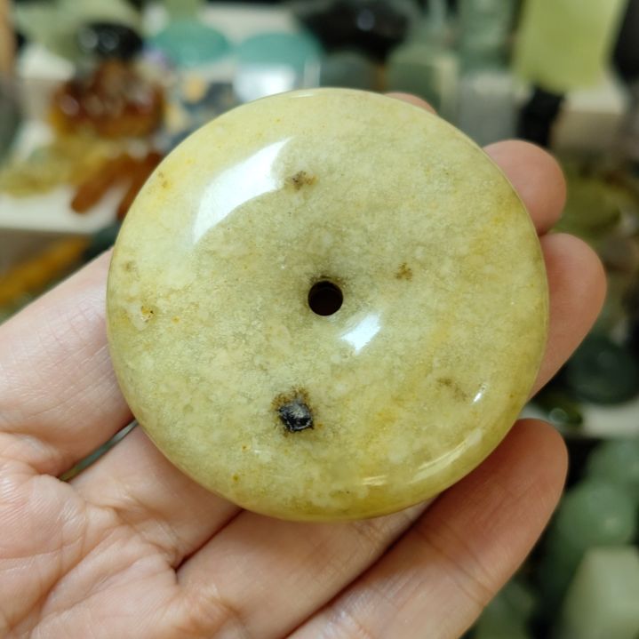 岫玉未镶嵌平安扣