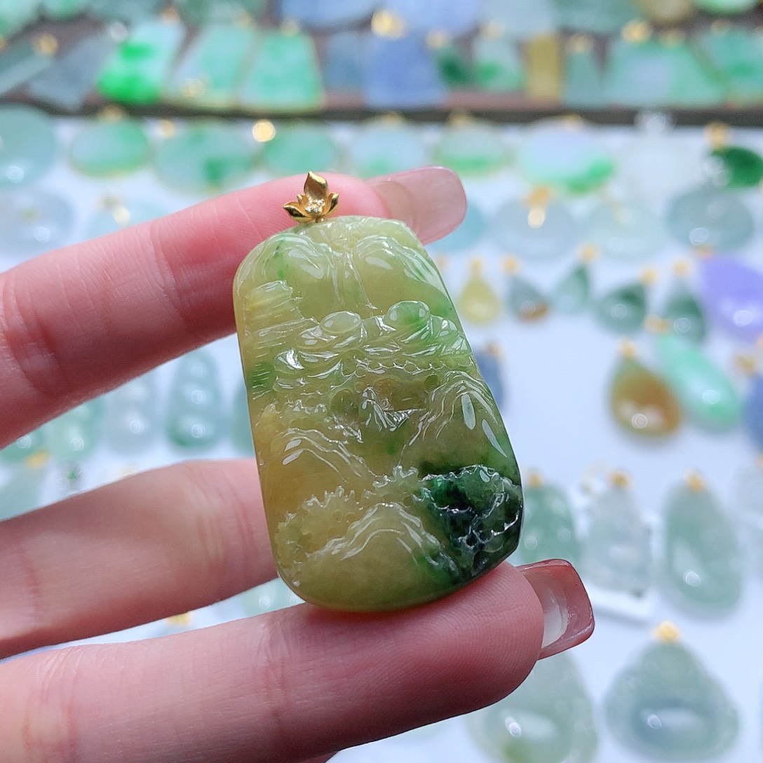 翡翠颈饰未镶嵌翡翠