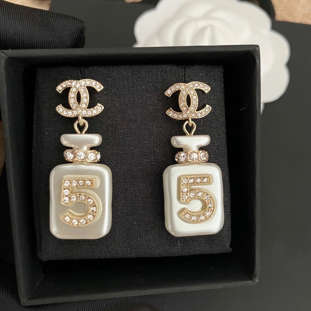 未使用 Chanel/香奈儿 耳环/香水瓶/高级/时尚/百搭
