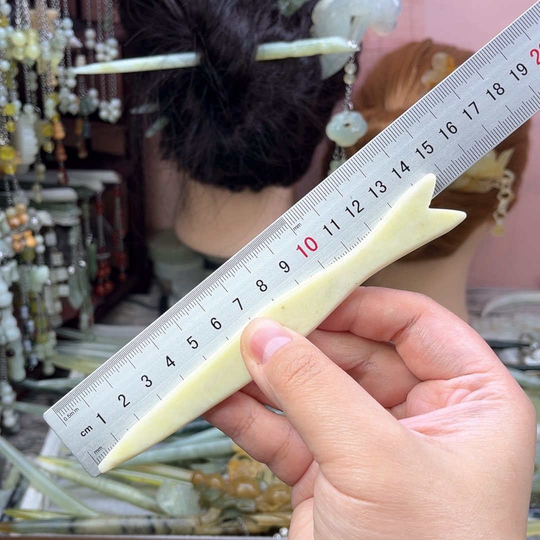 蛇纹石玉发饰未镶嵌默认微瑕岫玉发簪