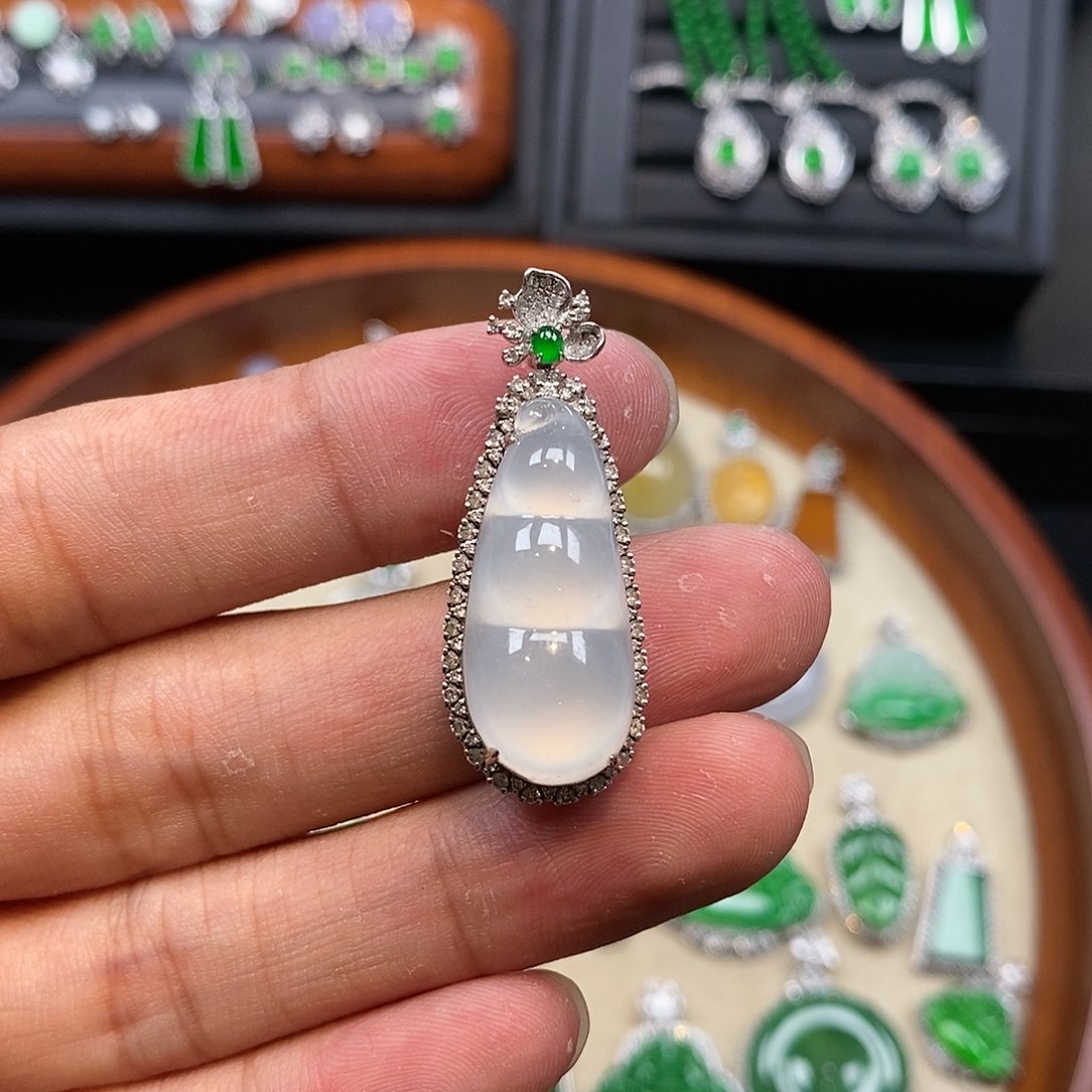 翡翠18K金镶嵌吊坠(不含链)吊坠